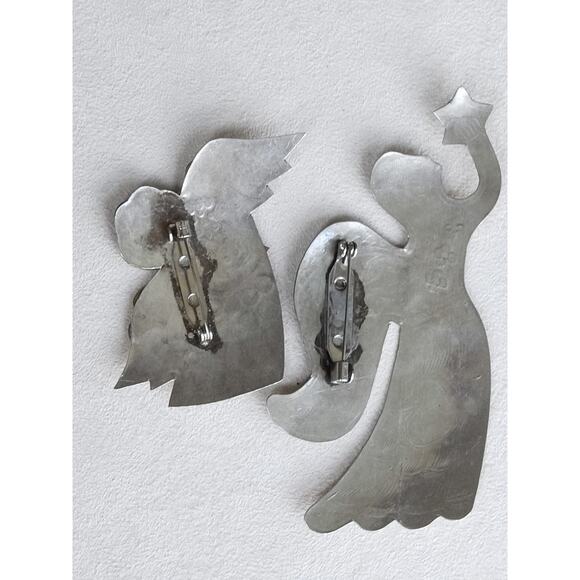 Vintage Christmas Angel Brooches 2 PC Silver Tone Whimsical Folk Art Holiday Set - Picture 5 of 6